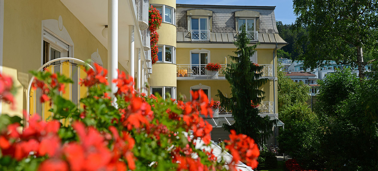 Hotel Dermuth a Pörtschach sul lago Wörthersee in Carinzia - DERMUTH HOTELS